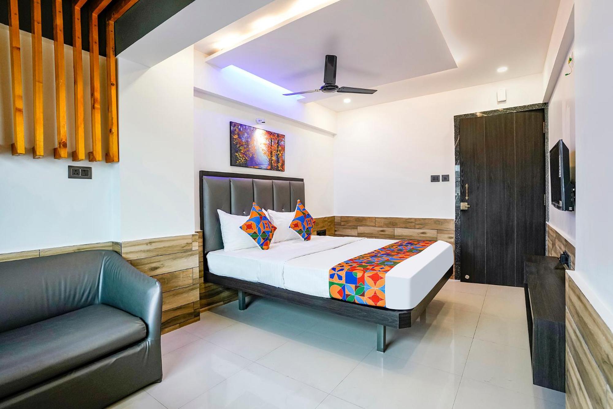 Fabhotel Prestige Elite - Nashik Road Bagian luar foto