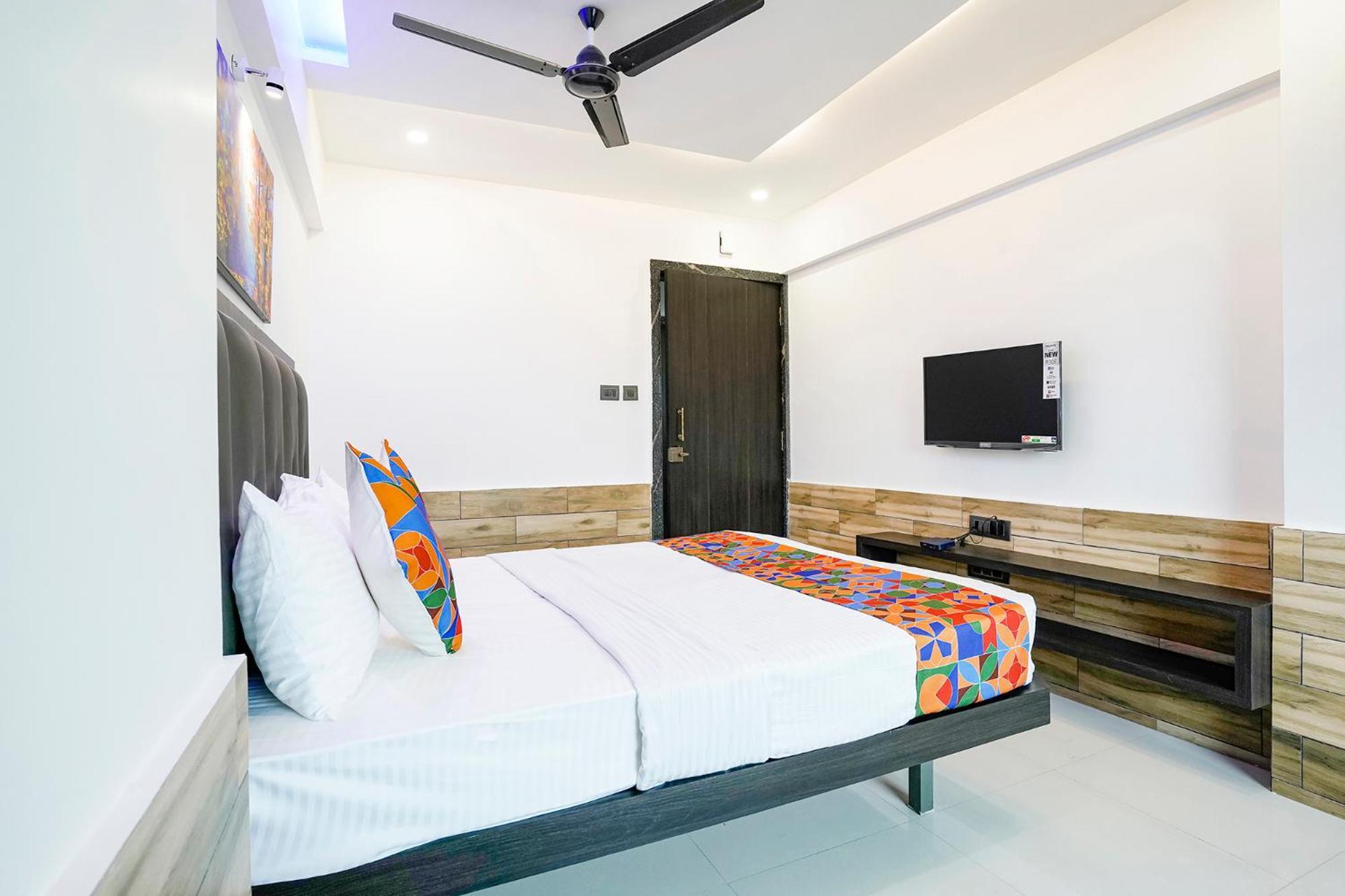Fabhotel Prestige Elite - Nashik Road Bagian luar foto