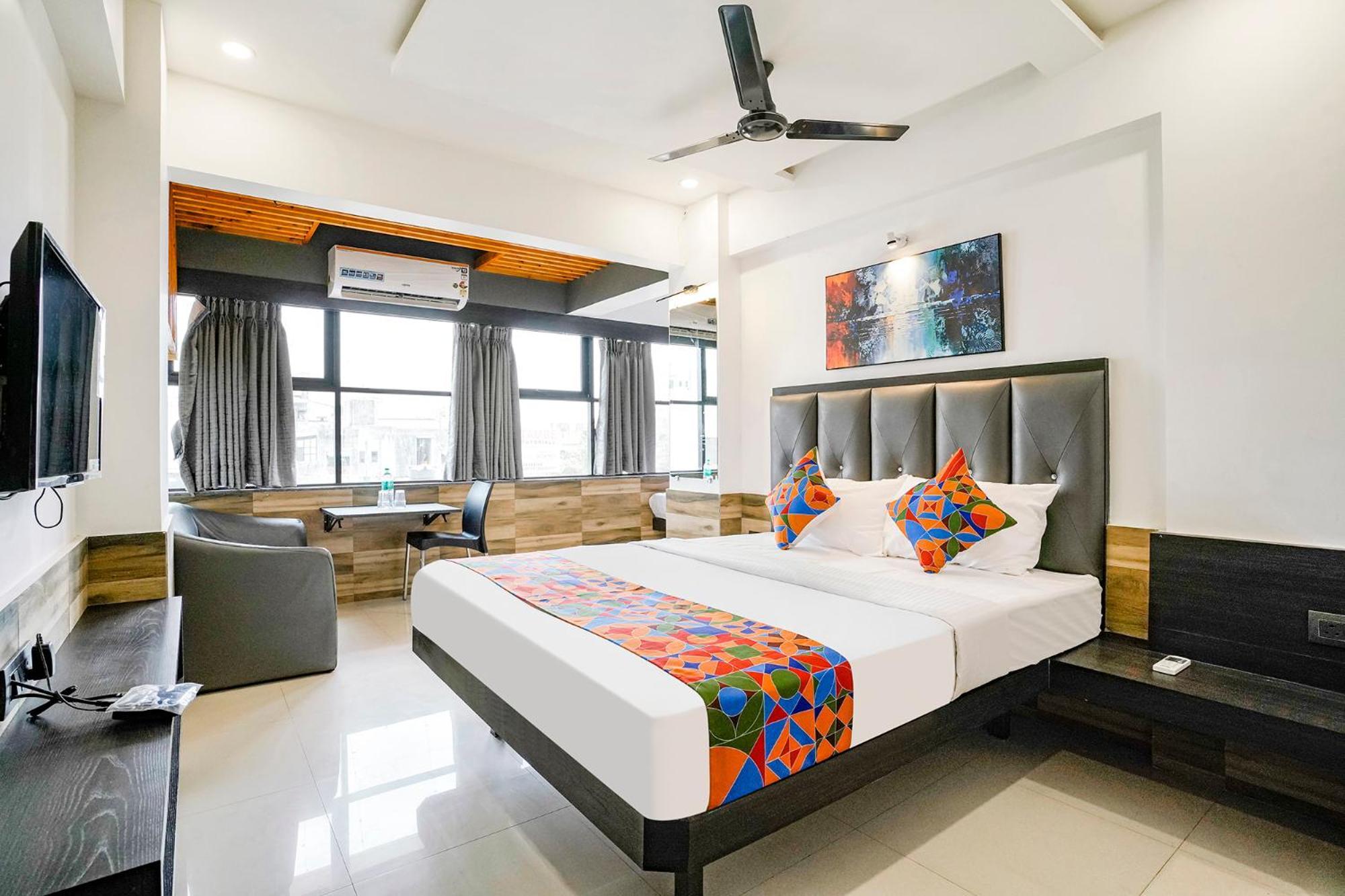 Fabhotel Prestige Elite - Nashik Road Bagian luar foto