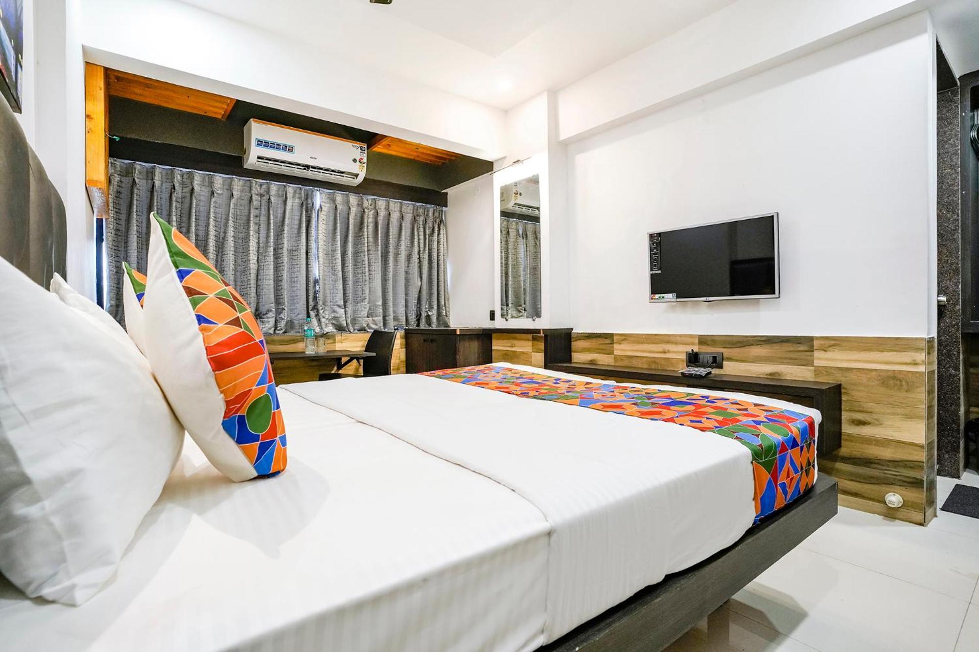 Fabhotel Prestige Elite - Nashik Road Bagian luar foto