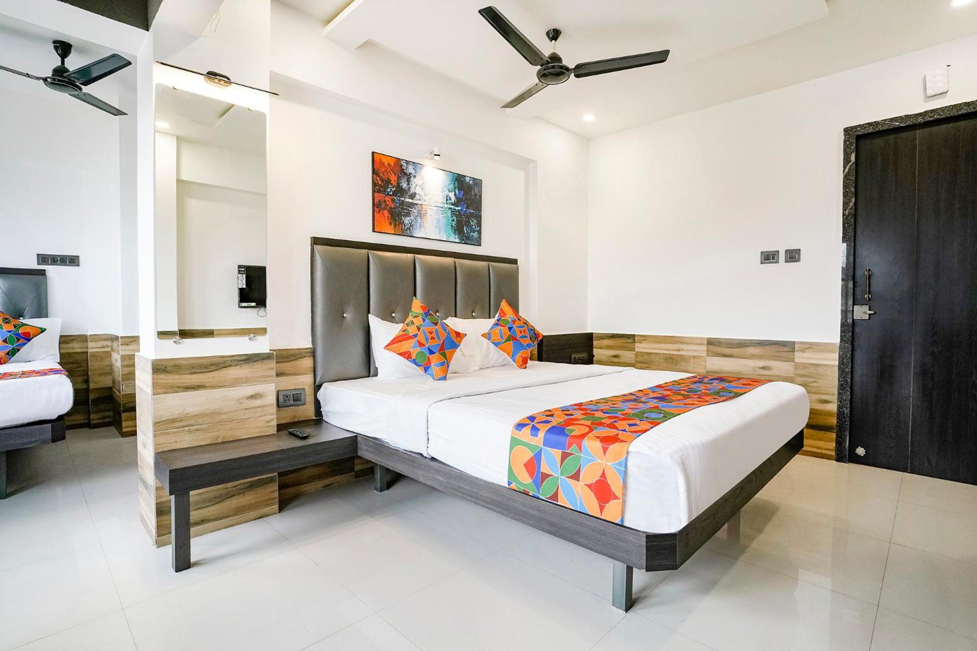 Fabhotel Prestige Elite - Nashik Road Bagian luar foto
